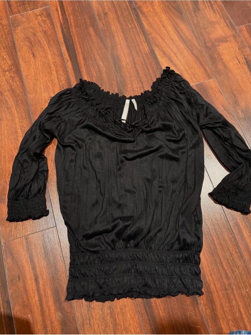 Black Ruffled Elastic-Hem Women’s Tunic Top